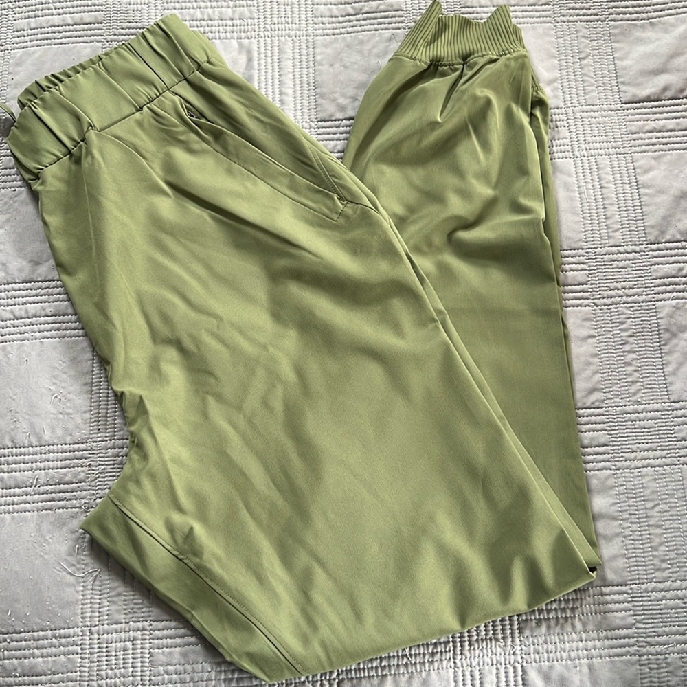 Jogger elastic waistband